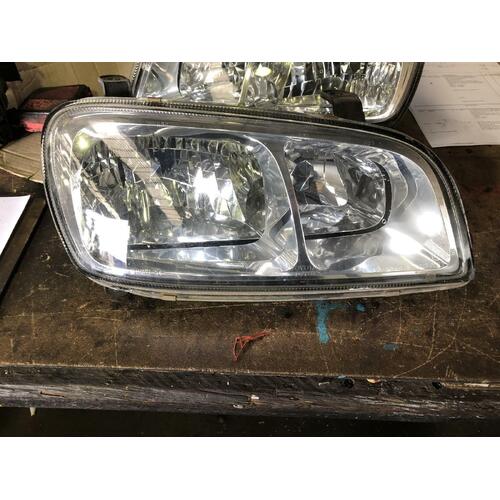 Toyota RAV4 Right Head Light SXA11 10/1997-06/2000