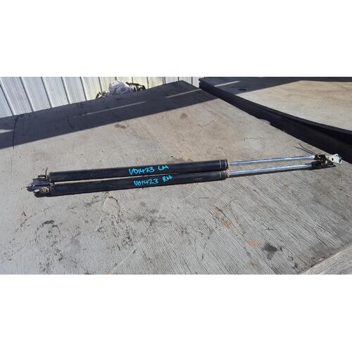 Toyota Hiace Tailgate Struts RZH103 11/1989-12/2004