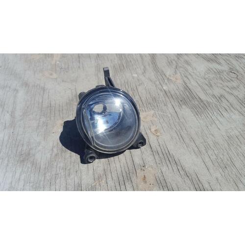 Toyota Corolla ZZE122 Right Hand Foglamp 04/2004-06/2007