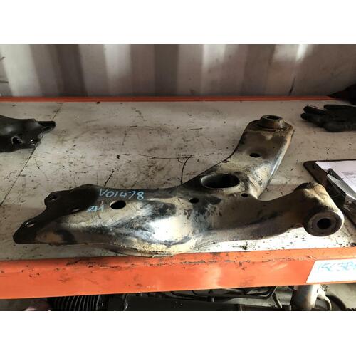 Toyota Targo Right Front Lower Control Arm ACR50R, 03/06-