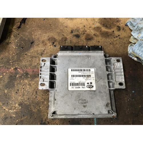 Citroen C5 Engine ECU 06/2001-12/2004