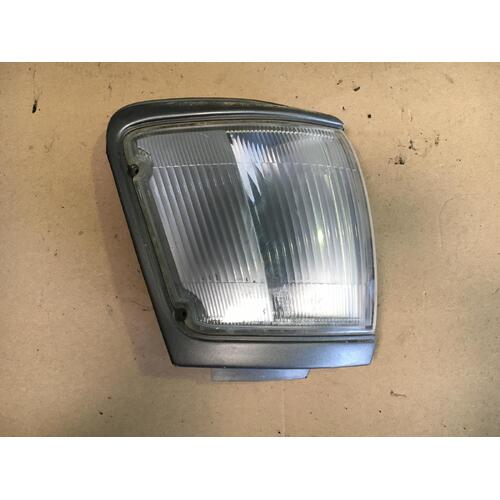 Toyota 4 Runner Right Corner Light VZN130 10/1991-06/1996