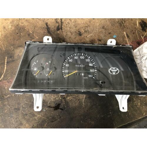 Toyota Hiace Instrument Cluster RZH103 09/1998-12/2004