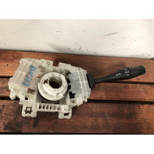 Mitsubishi 380 Flasher Switch DB 09/2005-03/2008