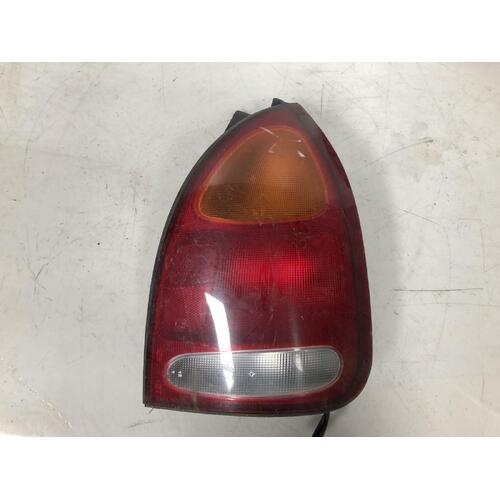 Hyundai Lantra J2 Right Tail Light 09/1995-12/1998