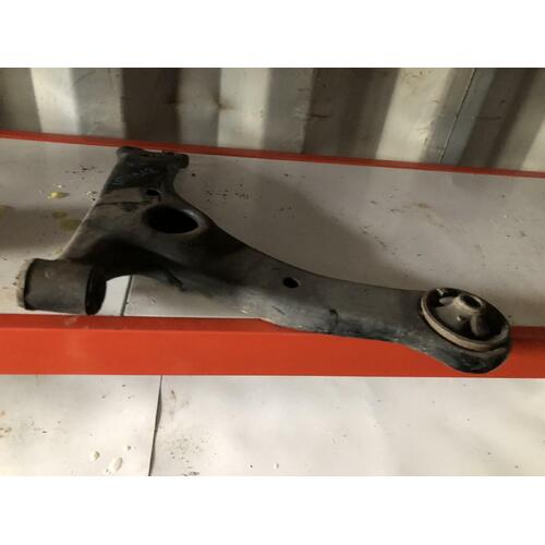 Toyota Prius Lower Control Arm Right Front NHW20 10/2003-04/2009