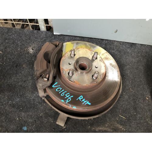 Toyota Corolla Right Front Hub Assembly AE102 09/1994-10/1999