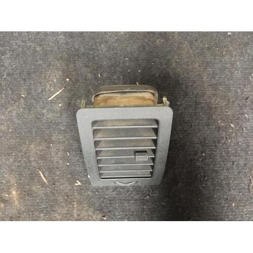 Toyota Hilux Outer Left A/C Vent KUN26 03/2005-08/2015