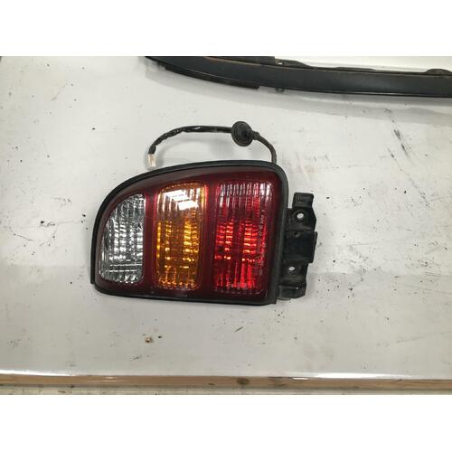 Toyota RAV4 SXA11 Right Tail Light Late 10/97-06/00.