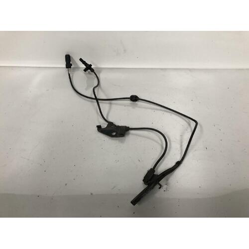 Toyota Tarago Right Front ABS Sensor ACR50 03/2006-06/2020