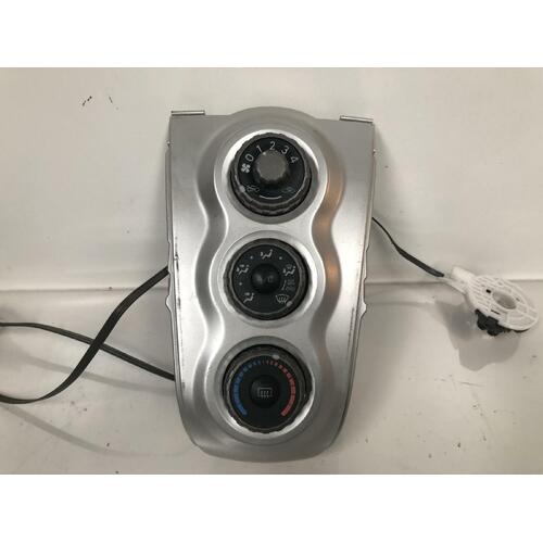 Toyota Yaris Heater Controls NCP90 10/2005-06/2016