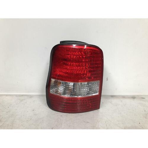 Kia Carnival Left Tail Light SII 07/2002-09/2006