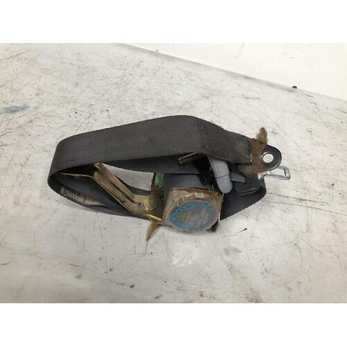 Toyota Tarago Left Rear 2nd Row Seatbelt TCR10 09/1990-05/2000