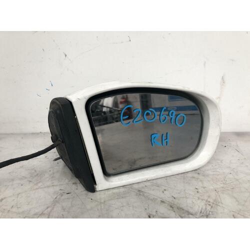 Mercedes C180 Right Door Mirror CL203 10/2002-06/2007