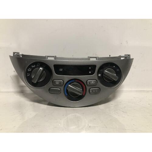 Toyota Tarago Heater Controls ACR30 06/2000-02/2006