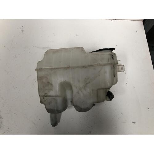 Toyota Hiace Washer Bottle TRH201 3/2005-04/2019