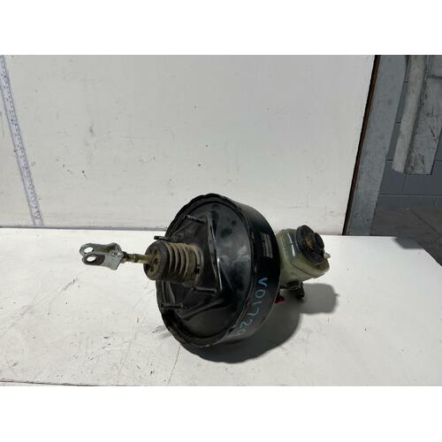 Toyota Hilux Brake Booster with Master Cylinder LN86 10/1988-09/1997