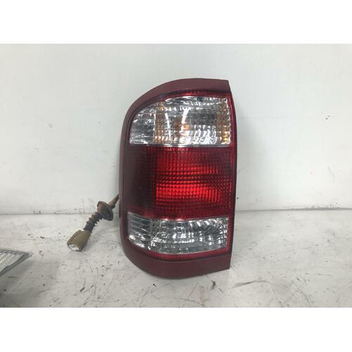 Nissan Pathfinder Left Tail Light R50 02/99-06/05