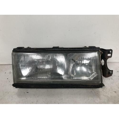 Toyota CORONA Right Head Light ST121 08/83-12/87