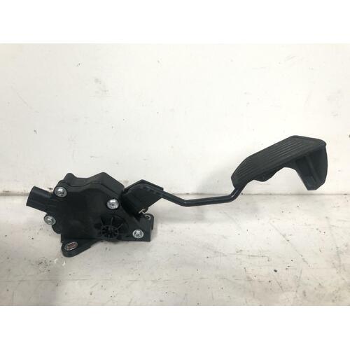 Toyota Corolla Accelerator Pedal ZRE182 10/2012-06/2018