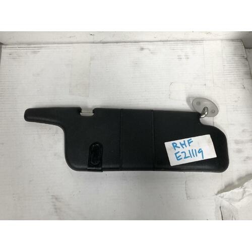 Toyota Camry Right Sun Visor SV21 03/1987-12/1992