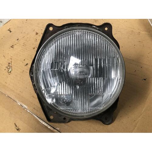 Toyota Hiace Right Head Light RH11 05/1977-01/1983