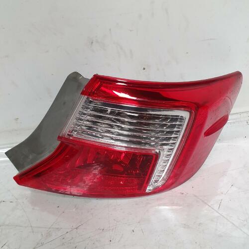 Toyota Camry Right Tail Light AVV50 12/2011-05/2015