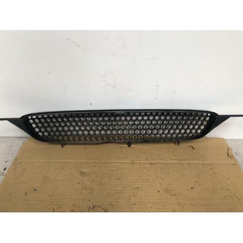 Toyota COROLLA Grille AE112 10/98-11/01