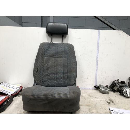 Toyota Hiace Right Front Seat SBV RCH12 10/1995-12/2004