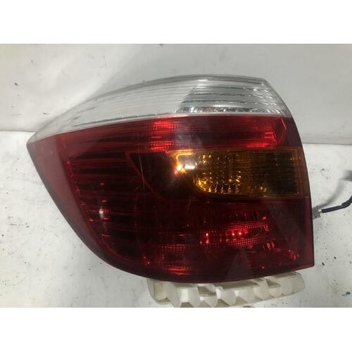 Toyota Kluger Left Tail Light GSU40 05/2007-07/2010