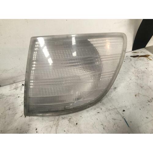 Mercedes Vito Left Corner Light 02/1998-12/2004