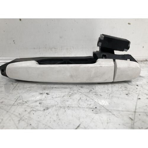 Toyota Corolla Left Rear Outer Door Handle ZRE152 03/2007-10/2013