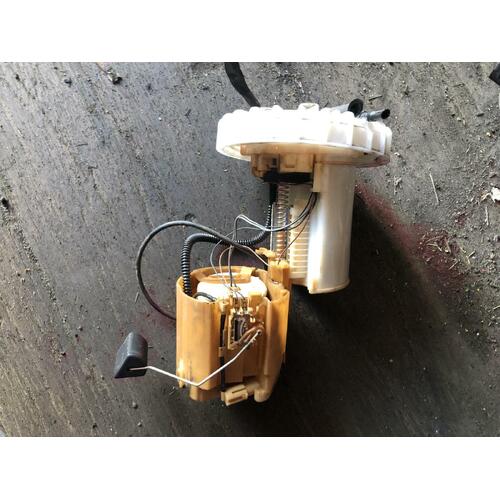 Toyota Corolla Fuel Pump ZRE152 03/2007-12/2013