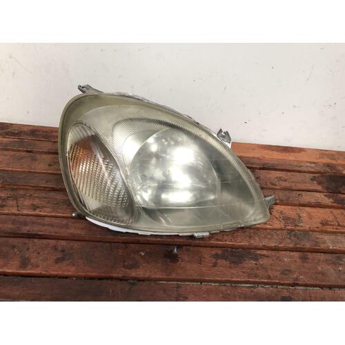 Toyota Echo Right Head Light NCP10 10/1999-09/2002