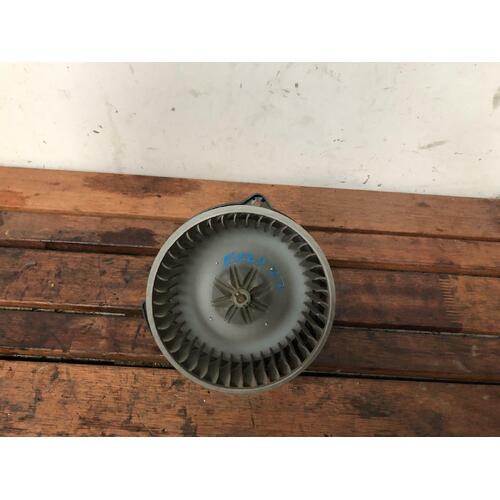 Toyota RAV4 Heater Fan Motor ACA21 07/2000-10/2005