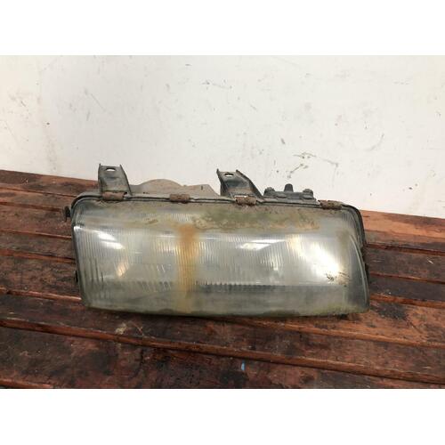 Holden Commodore Right Head Light VN 08/1988-10/1991