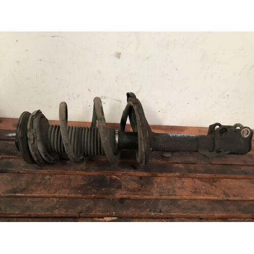 Toyota Kluger Left Front Strut MCU28 01/2001-04/2007