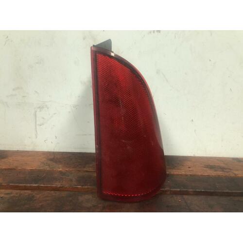 Mercedes VITO Right Tail Light 639 Upper  04/04-02/06