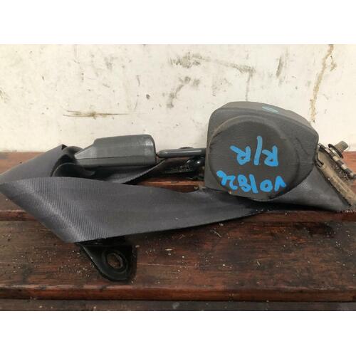 Toyota HILUX Seat Belt & Stalk LN86 Right Rear 10/88-09/97 Dual Cab