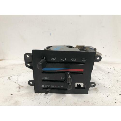 Toyota Spacia Heater Controls YR22 10/1993-08/1996