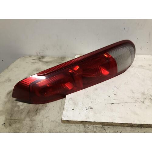 Nissan XTRAIL Right Tail Light T30 10/01-10/03