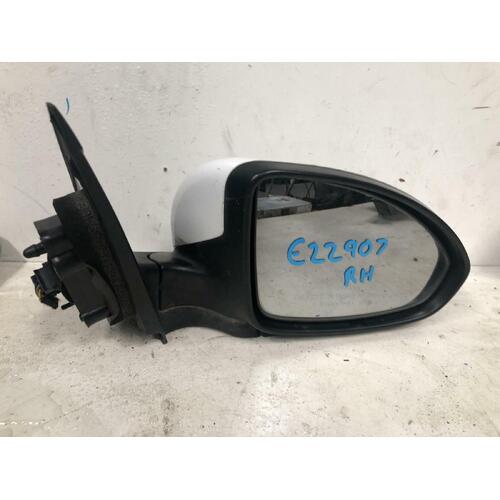 Holden CRUZE Right Door Mirror JG-JH 03/09-01/17 