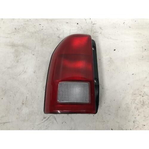 Suzuki Grand Vitara Left Tail Light SQ 04/1998-07/2005