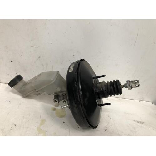 Toyota Yaris Brake Booster with Master Cylinder NCP90 10/2005-12/2016