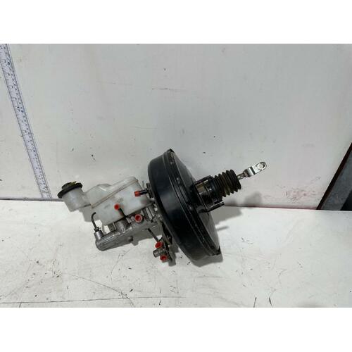 Toyota Hilux Brake Booster with Master Cylinder KUN26 03/2005-08/2015