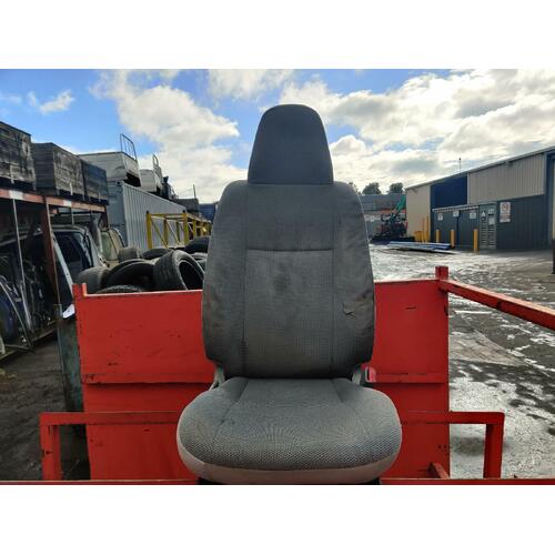 Toyota Hiace Right Front Seat TRH201 03/05-01/14