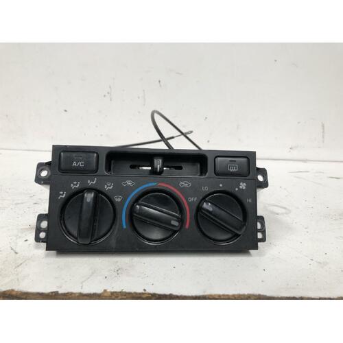 Toyota Camry Heater Controls MCV20 08/1997-08/2002