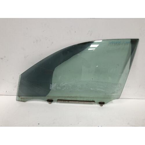 Toyota RAV4 Left Front Door Glass ACA33 11/2005-12/2012