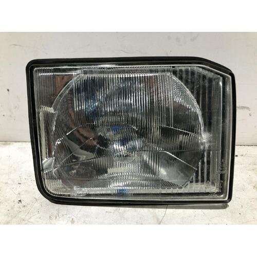 Landrover DISCOVERY Right Head Light 04/94-02/99 