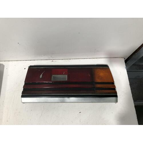 Toyota Corona Right Tail Light ST141 08/83-11/85